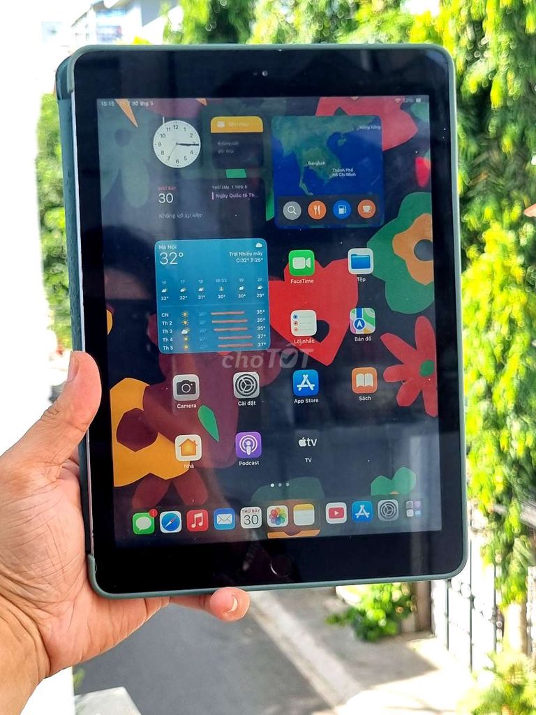 Apple iPad Gen 6 Xám. Mua bán Máy tính bảng tại Quận Hải Châu Đà Nẵng được đăng bởi Lộc Roy hình 1