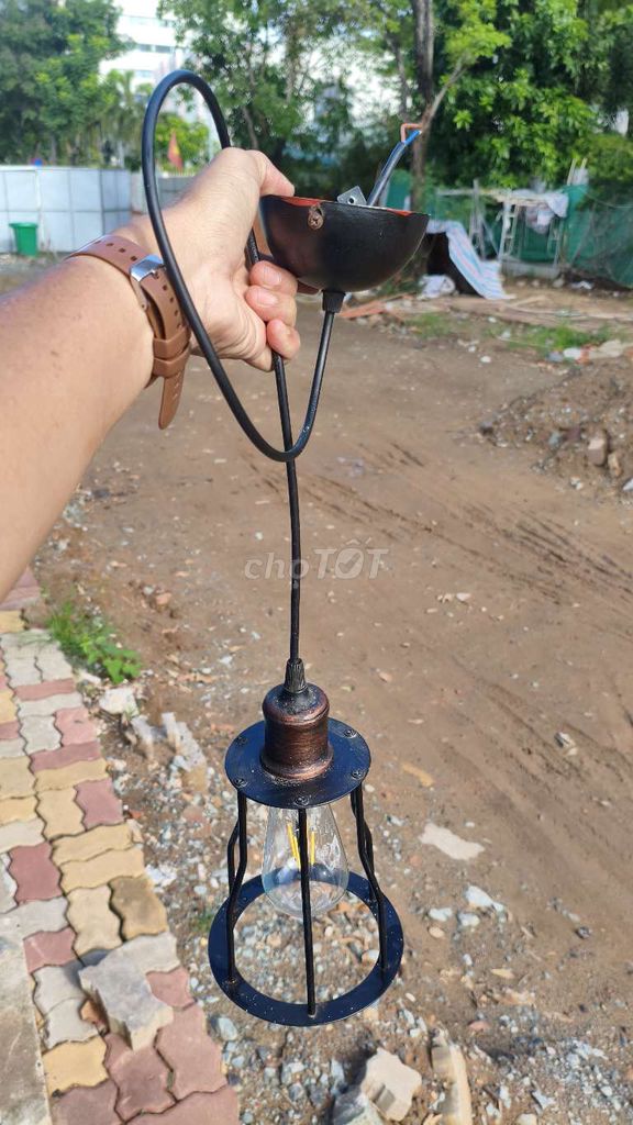 Đèn treo trang trí Kim loại Đen có bóng, 1m dây. Mua bán Đèn tại Quận 7 Tp Hồ Chí Minh được đăng bởi Tuấn Đoàn hình 1
