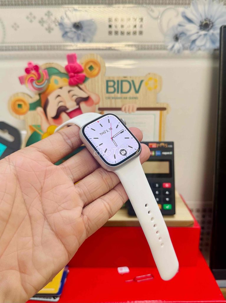 Apple Watch Series 9 45mm Trắng. Mua bán Thiết bị đeo thông minh tại Thành phố Long Xuyên An Giang được đăng bởi Khưu Nguyễn Phi Hùng hình 1