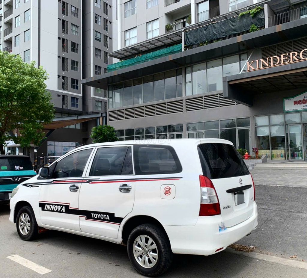 Bán rẻ Toyota Innova 2014 độ fulloptions tuyệtđẹp. Mua bán Ô tô tại Huyện Bình Chánh Tp Hồ Chí Minh được đăng bởi Anh hình 9