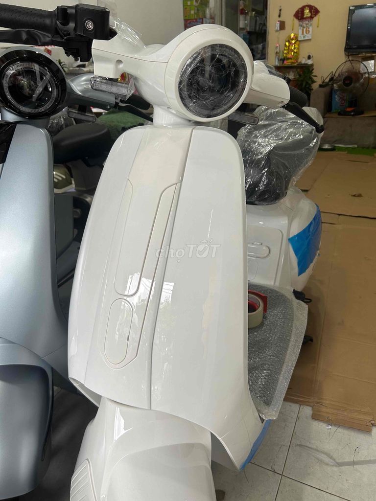 👉Xe máy điện vespa 946 Zevo 5 bình. Mua bán Xe điện tại Quận Bình Tân Tp Hồ Chí Minh được đăng bởi Nguyễn đình anh tú hình 1