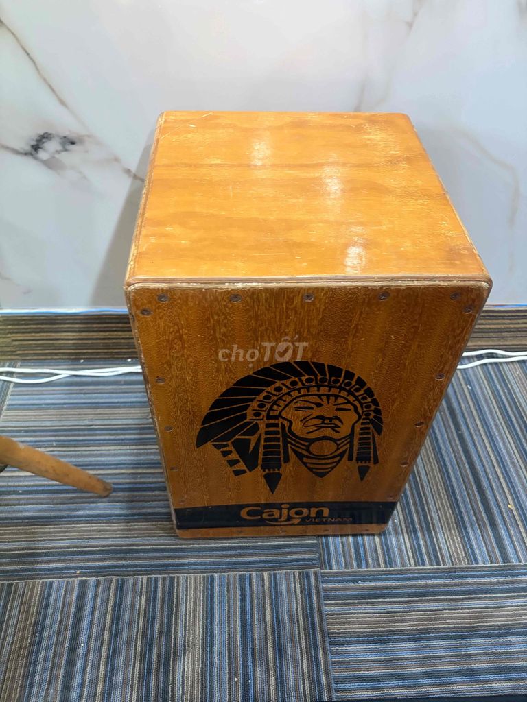 Trống Cajon Cajon Vietnam Gỗ Nâu Đã qua sử dụng. Mua bán Nhạc cụ tại Quận Sơn Trà Đà Nẵng được đăng bởi Trịnh Xuân Tài hình 1