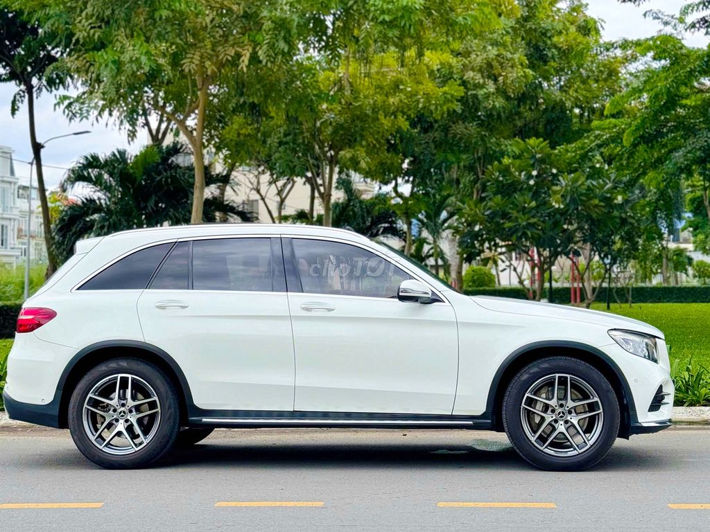 Mercedes Benz GLC300 4MATIC Sx 2018 Full Option. Mua bán Ô tô tại Quận Gò Vấp Tp Hồ Chí Minh được đăng bởi Hoàng Pháp hình 1