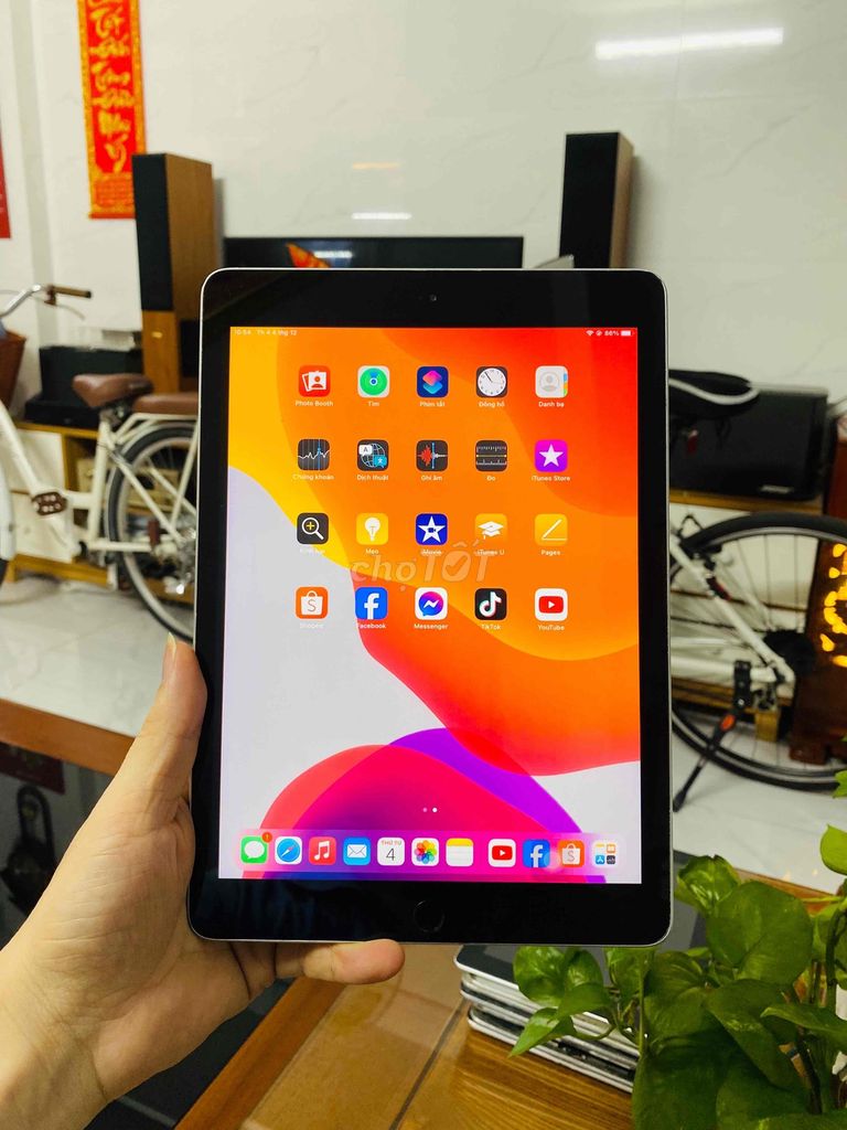 IPAD GEN 6 32G  full chức năng, sạch icloud