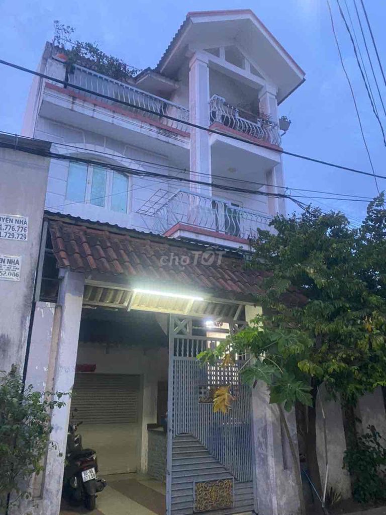 Rent · 5 bd · 144 м² · Thành phố Thủ Đức