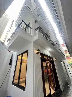 Bán nhà xuân Đỉnh .:Giá :7,95 tỷ. Mua bán nhà ở tại Quận Bắc Từ Liêm Hà Nội được đăng bởi Phạm Thu Hà