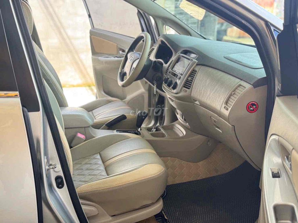 Toyota Innova 2013 2.0V - 90000 km. Mua bán Ô tô tại Huyện Hóc Môn Tp Hồ Chí Minh được đăng bởi Nguyễn Thưởngka hình 3