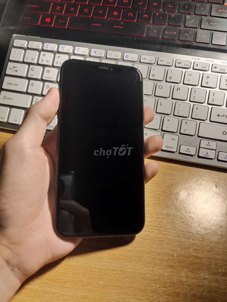 Apple iPhone XR Lock 64GB. Mua bán Điện thoại tại Quận Nam Từ Liêm Hà Nội được đăng bởi Phương Nam hình 1