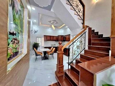 Аренда · 6 комн. · 280 м² · Quận Gò Vấp, ул. Thạnh lộc 19 Ngay Cầu Ngã Tư Ga Giáp Gò Vấp