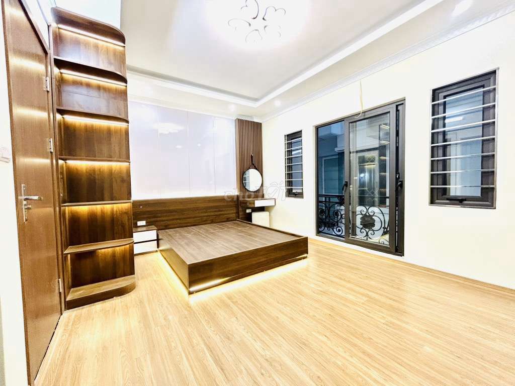 Chính chủ nhờ bán nhà mới kính koong đẹp Ngọc Hồi - Hoàng Mai. Mua bán nhà ở tại Quận Hoàng Mai Hà Nội được đăng bởi Ngọc Anh Nhà Đất hình 5