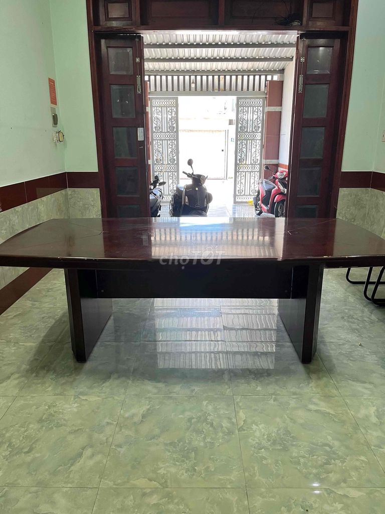 Bộ bàn ghế họp Gỗ Nâu Văn phòng. Mua bán Đồ dùng văn phòng tại Quận 12 Tp Hồ Chí Minh được đăng bởi Bảo Ngọc hình 1