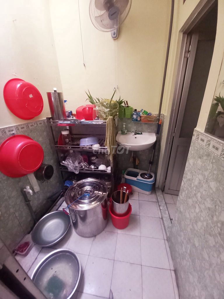 NHÀ NGUYÊN CĂN ĐÚC 1 LẦU, 2 PHÒNG NGỦ - 2WC