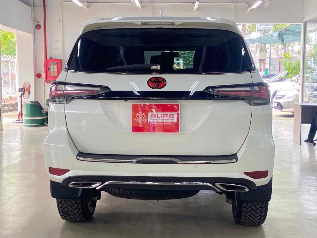 Toyota Fortuner 2019 máu trắng số tự động máy xăng. Mua bán Ô tô tại Huyện Bình Chánh Tp Hồ Chí Minh được đăng bởi Đại lý chính hãng xe qua sử dụng Toyota Sài Gòn hình 8