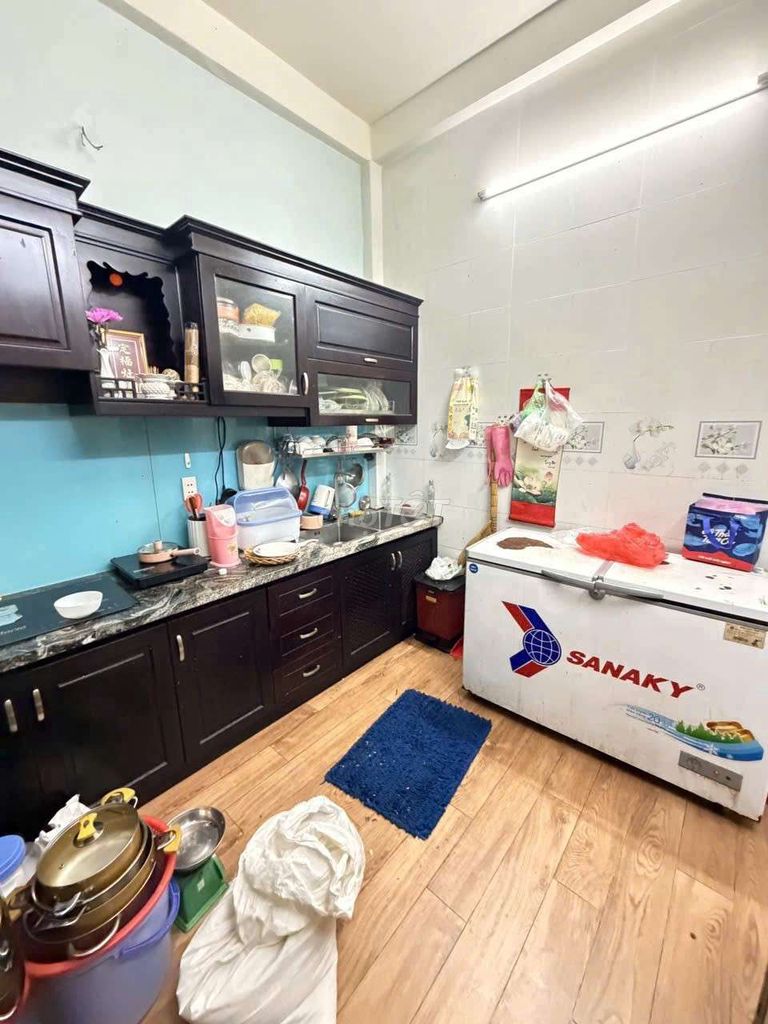 Дом в переулке для машин, рядом с ул. Ngo Quyen, Район 5, 80м², 10.2 млрд