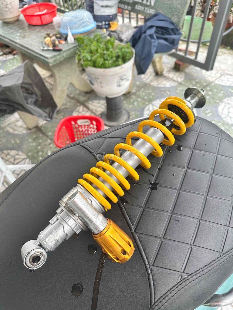 Phuộc sau Vespa Sprint mod ohlins. Mua bán Phụ tùng xe tại Huyện Hóc Môn Tp Hồ Chí Minh được đăng bởi Nguyễn Huỳnh Quốc Đại hình 1
