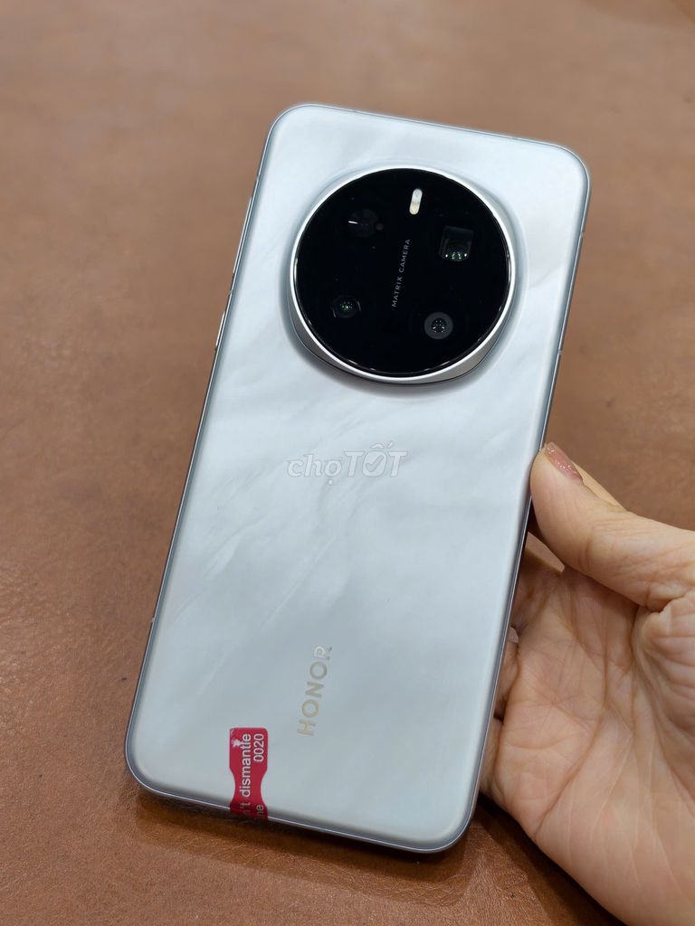 Honor Magic 7 Pro bản quốc tế 12-512gb Xám 98,5%. Mua bán Điện thoại tại Quận Đống Đa Hà Nội được đăng bởi Hn Store hình 1