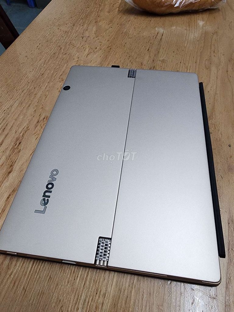 Máy tính Lenovo Miix720 core i5, k mặc cả