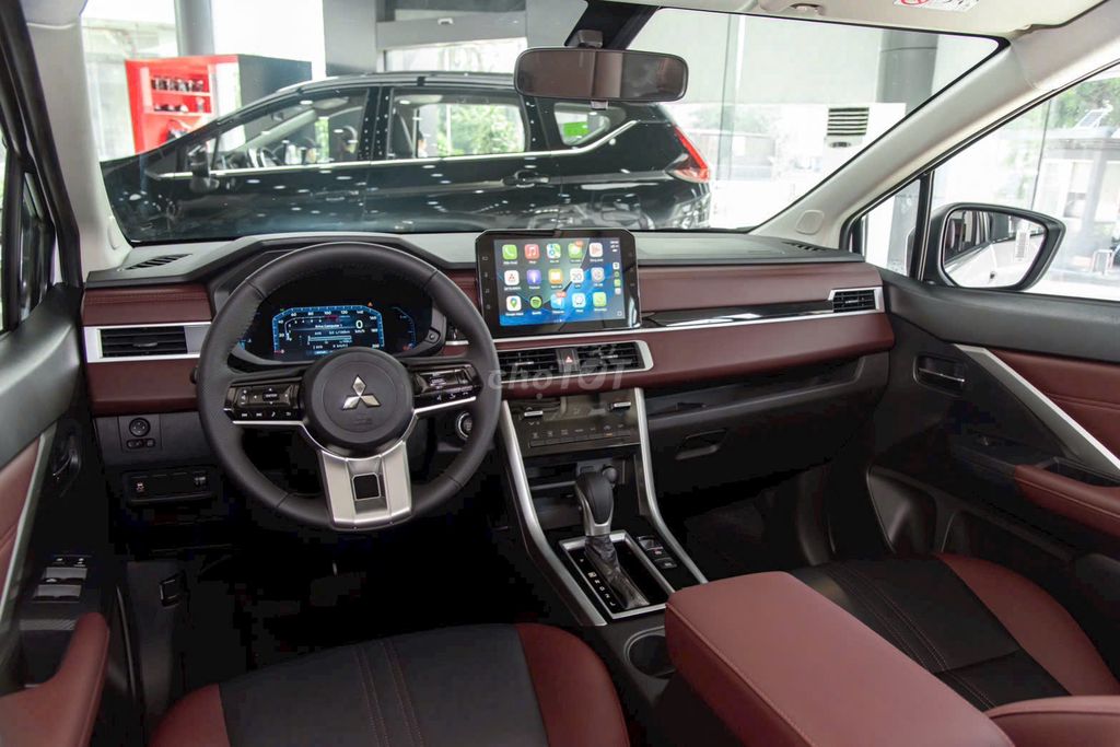 Xpander Cross NEW / Giảm 100% TB /Xe sẵn giao ngay. Mua bán Ô tô tại Quận 1 Tp Hồ Chí Minh được đăng bởi Nam Mitsubishi Quận 1 hình 8