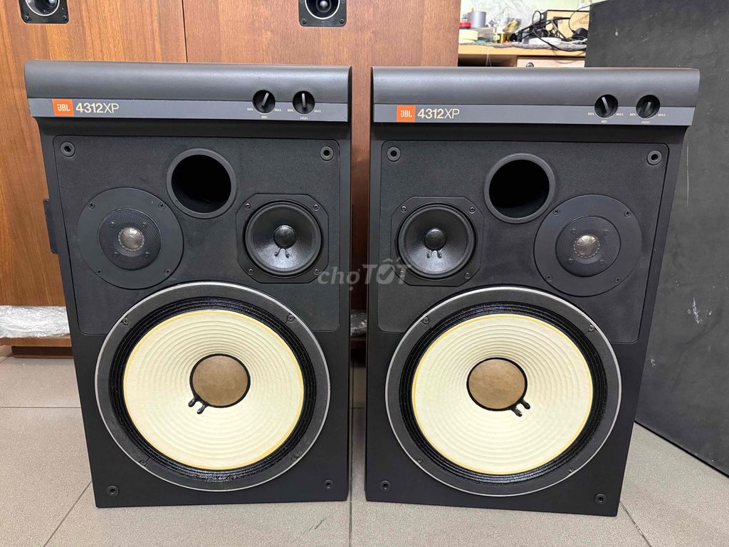Loa JBL 4312XP Nâu gỗ Bass 30. Mua bán Tivi, Âm thanh tại Quận 11 Tp Hồ Chí Minh được đăng bởi Quyền hình 1