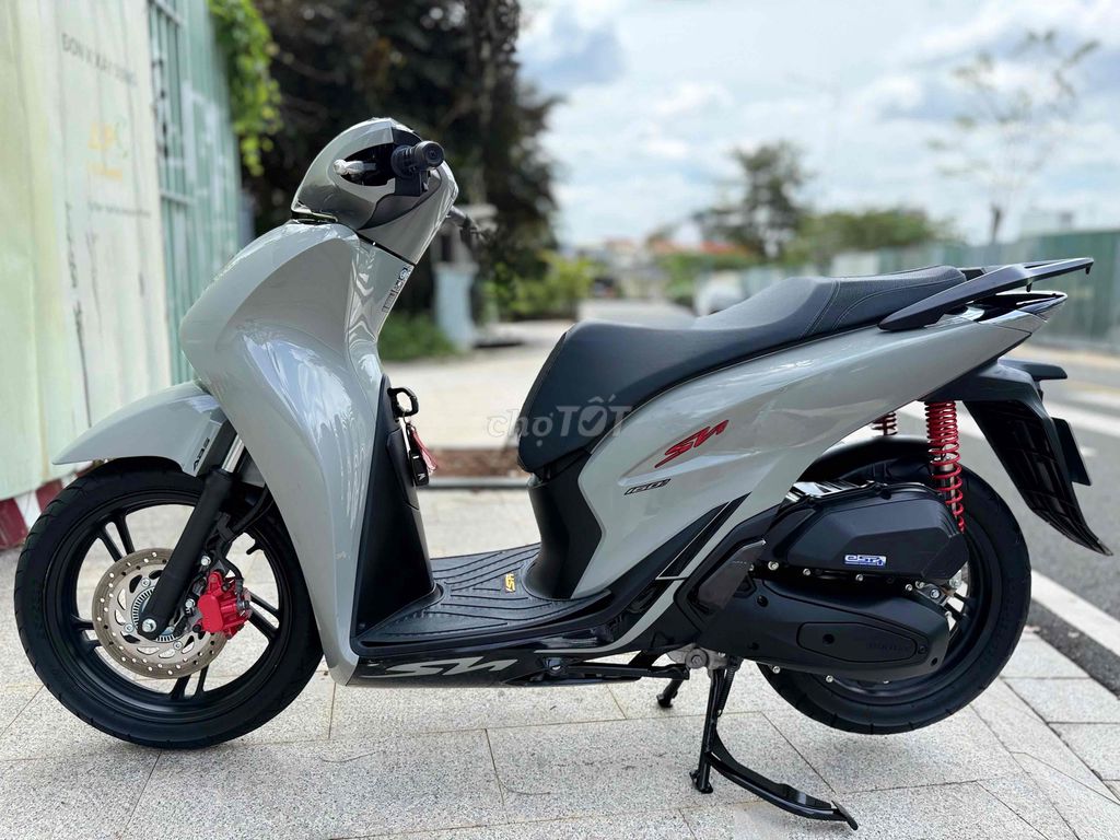 ban sh sphops xam si mang 160 thang abs nhu moi. Mua bán Xe máy tại Thành phố Đồng Xoài Bình Phước được đăng bởi tri nhân  hình 1