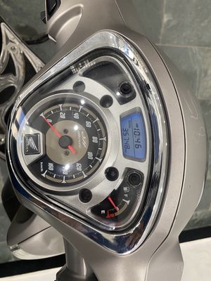 Bán xe SH Mode 2017 màu bạc sần sơn zin, 1 chủ