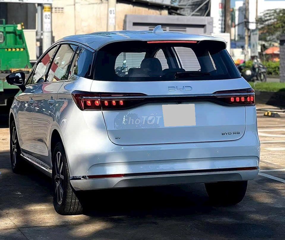 BYD M6 sx 2024 màu trắng đẹp. Mua bán Ô tô tại Quận Gò Vấp Tp Hồ Chí Minh được đăng bởi Quang hình 2