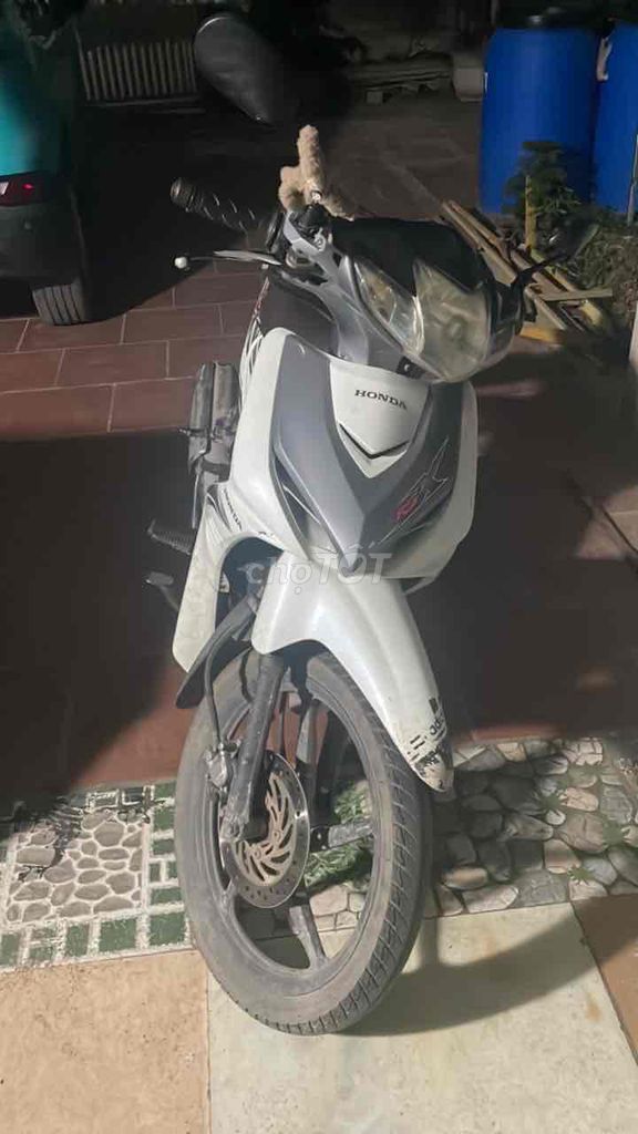 xe wave rsx 110 . xe mạnh và bền .. Mua bán Xe máy tại Huyện Hoằng Hóa Thanh Hóa được đăng bởi Trần Văn Bắc hình 3