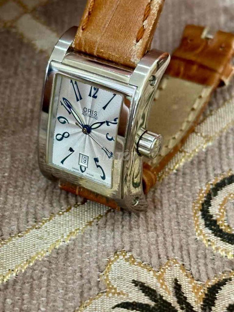 Oris mặt vuông