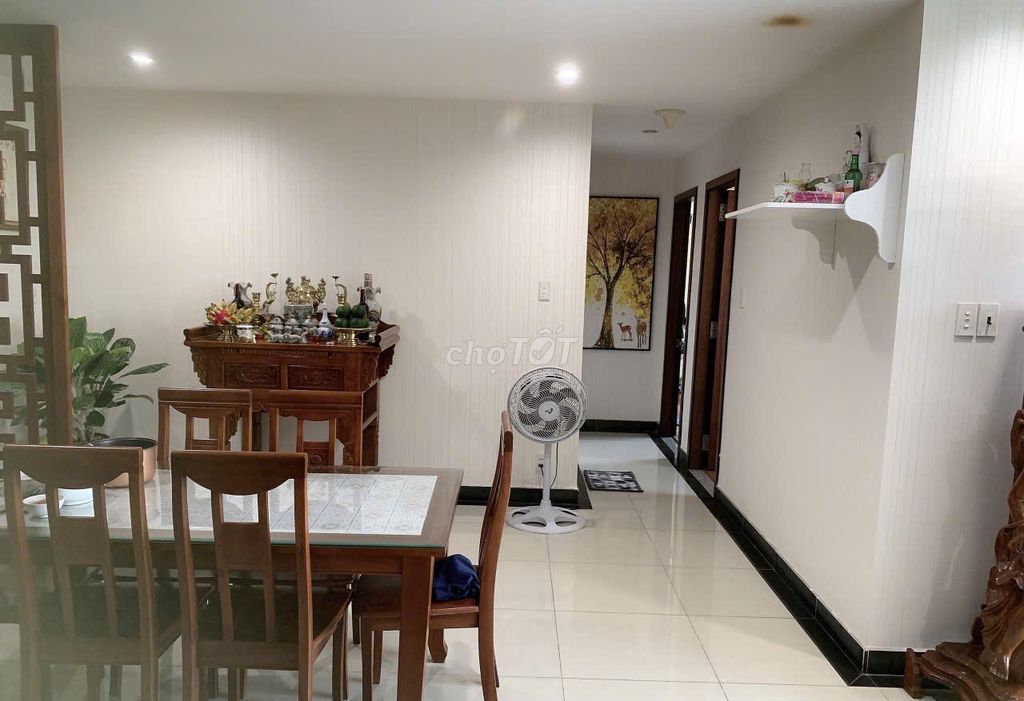 Квартира Giai Viet в аренду 115 м2, 2 спальни, 2 туалета - Полная меблировка - 14-ти комнатная аренда