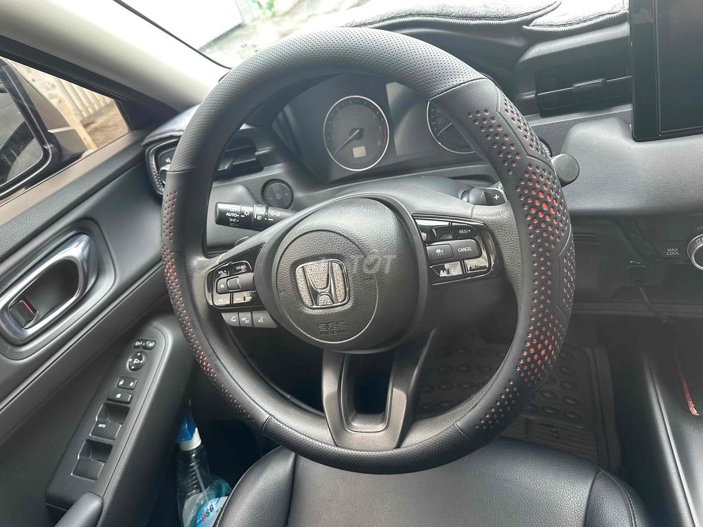 Honda HR-V 2023 G - 20000 km xe zin 100%. Mua bán Ô tô tại Huyện Đức Trọng Lâm Đồng được đăng bởi thảo nguyễn hình 6