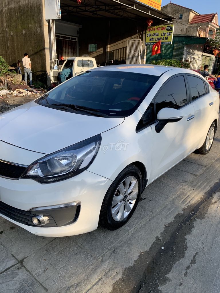 Kia Rio 2016 Trắng. Mua bán Ô tô tại Thị xã Hồng Lĩnh Hà Tĩnh được đăng bởi Nguyễn Long hình 3