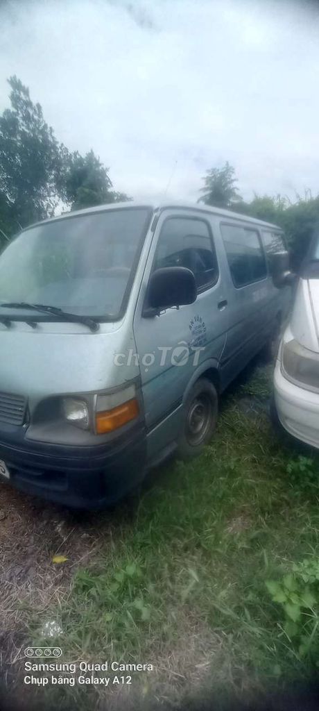 Toyota Hiace 2 68 2001 - 686868 km. Mua bán Ô tô tại Huyện Củ Chi Tp Hồ Chí Minh được đăng bởi đại dương  hình 2