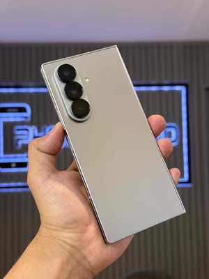 Samsung Z Fold 7 512GB Xám titan 99%