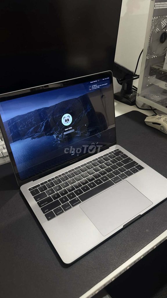 Apple MacBook Pro 2017 Bạc. Mua bán Laptop tại Quận 12 Tp Hồ Chí Minh được đăng bởi Thiên Ý hình 1
