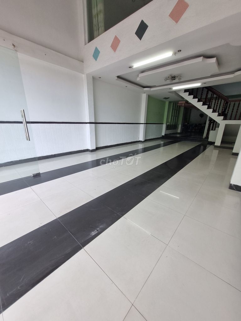 Cho thuê mặt bằng làm văn phòng - Đường Điện Biên Phủ, Bắc Nha Trang