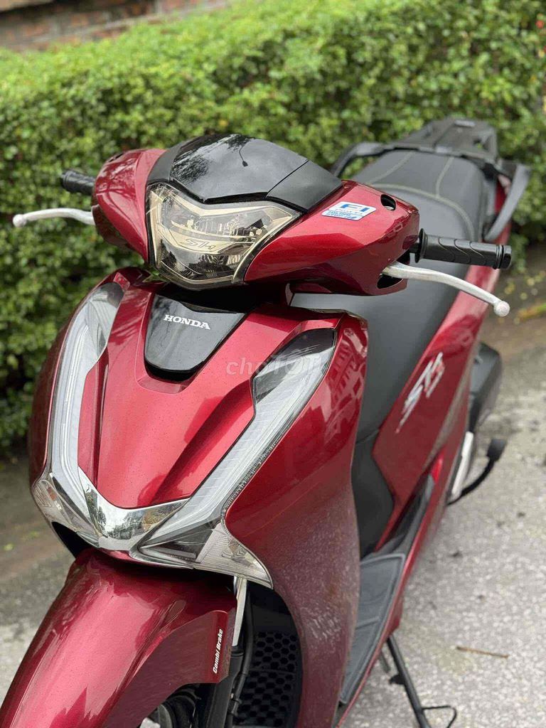 Sh 2018 xe đẹp êm zin chất chính chủ. Mua bán Xe máy tại Thành phố Vinh Nghệ An được đăng bởi Tài Nguyễn Văn hình 3