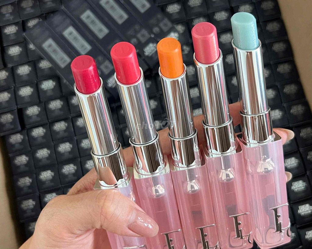 Son dưỡng Dior Addict Lip Glow Đa màu Nữ. Mua bán Phụ kiện thời trang khác tại Quận 10 Tp Hồ Chí Minh được đăng bởi Baby Girl Lovely hình 1