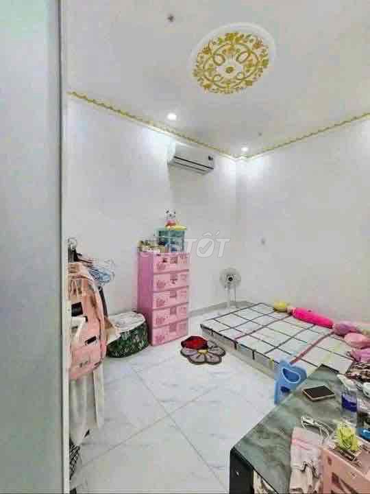 Nhà Sổ hồng riêng chính chủ ngay chợ Bình Chánh. Mua bán nhà ở tại Huyện Bình Chánh Tp Hồ Chí Minh được đăng bởi Trâm Nguyễn hình 4