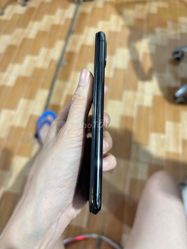 iPhone Xs 64GB Đen. Mua bán Điện thoại tại Huyện Phú Tân An Giang được đăng bởi Trâm Trần hình 1