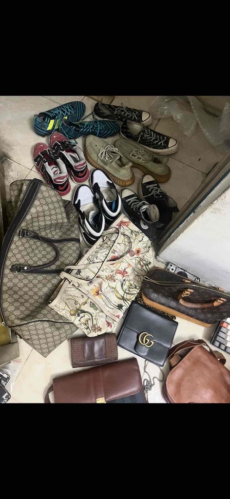 Giày converse nike air adidas boost air jodan hãng. Mua bán Giày dép tại Quận Tân Phú Tp Hồ Chí Minh được đăng bởi Trương Hiệp hình 1