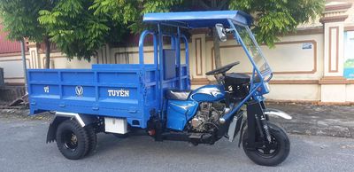 Xe ba gác bánh đôi VĨ TUYẾN 250cc, lái vô lăng mới. Mua bán Xe tải, xe ben tại Huyện Quỳnh Lưu Nghệ An được đăng bởi Mr Tuyến