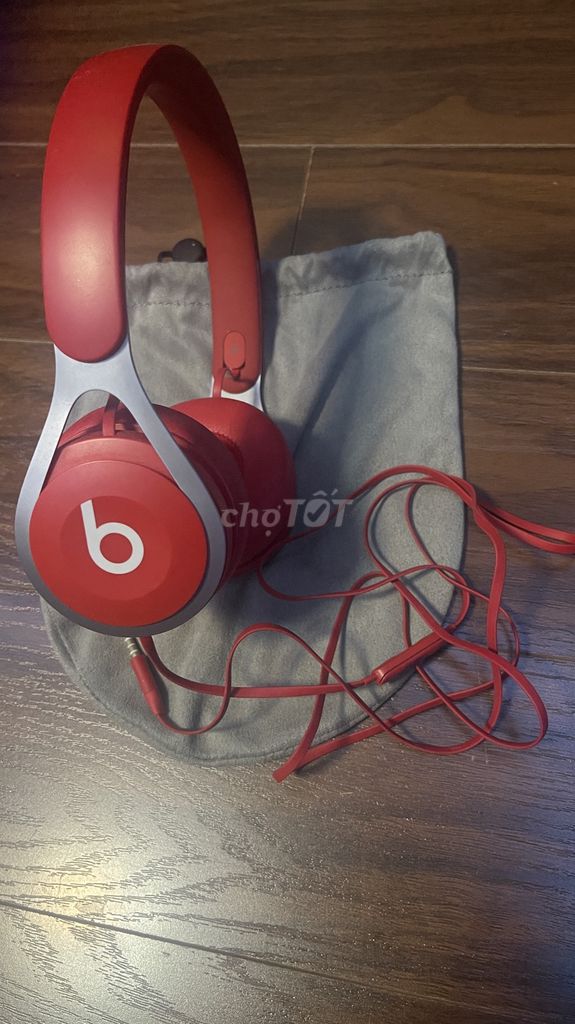Tai nghe Beats có dây Đỏ. Mua bán Tivi, Âm thanh tại Thành phố Vũng Tàu Bà Rịa - Vũng Tàu được đăng bởi Tang Quoc An hình 1
