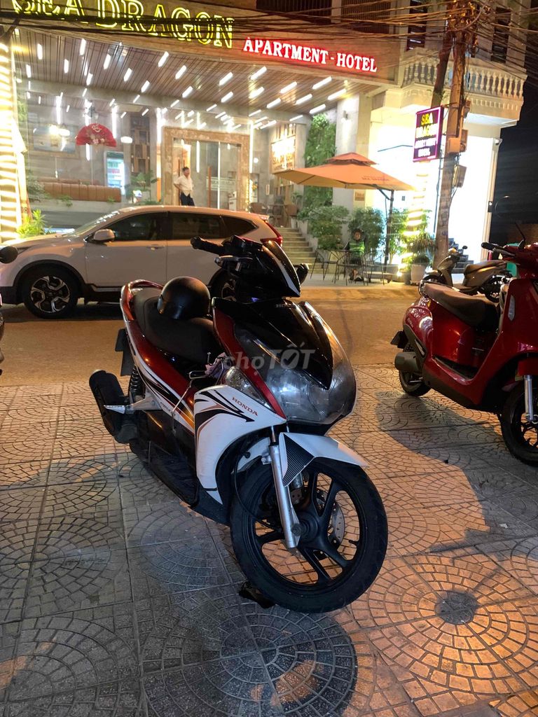 Honda Air Blade Trắng, Đỏ, Đen Xe tay ga