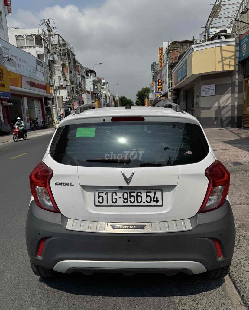VinFast Fadil Premium 2019 белый 42000 км