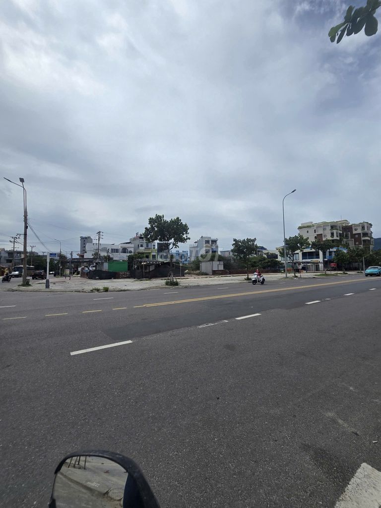 BÁN 127M2 ĐẤT MẶT TIỀN ĐƯỜNG PHẠM VĂN ĐỒNG,SƠN TRÀ