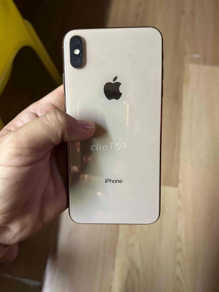 iPhone Xs Max 64GB Vàng Like New. Mua bán Điện thoại tại Quận Tân Bình Tp Hồ Chí Minh được đăng bởi phát hình 1