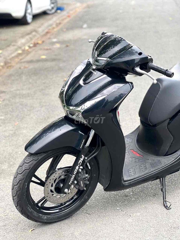 Honda SH 125i 2021 CBS Đen bstp nợ xấu trả 50% ạ. Mua bán Xe máy tại Quận Bình Tân Tp Hồ Chí Minh được đăng bởi Xe Máy Qúy Le hình 4