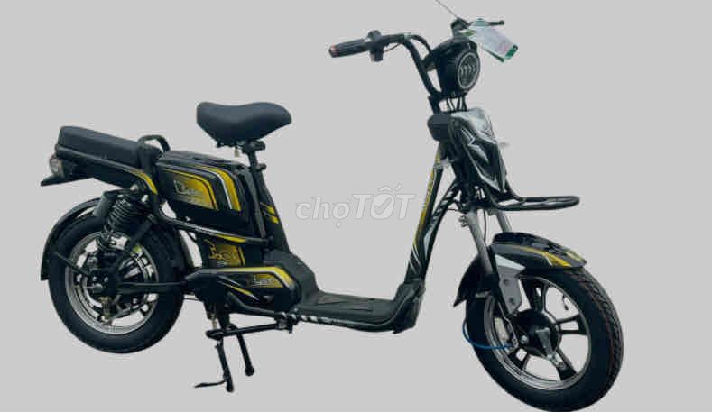 xe tồn kho mới chưa lăn bánh , ắc quy T1.2025