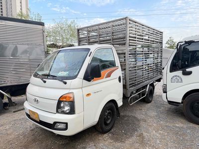 Hyundai H150 2022 thùng gia cầm 3m1 tải 1tấn2 zin. Mua bán Xe tải, xe ben tại Thành phố Thuận An Bình Dương được đăng bởi Diễm Phúc Ô Tô