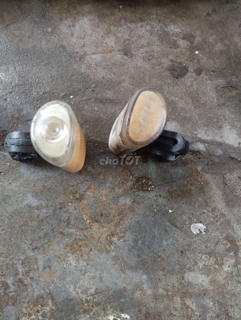 Mớ phụ kiện xe đạp thanh lý. Mua bán Phụ tùng xe tại Quận Kiến An Hải Phòng được đăng bởi Cupid hình 5